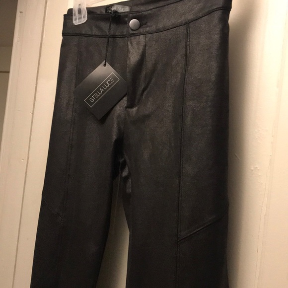 Black skinny leg pants - Picture 3 of 4